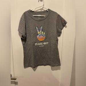 Peace Out be hippy shirt. Girls sz S.